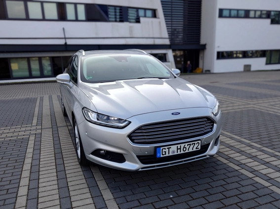 Ford Mondeo cena 62900 przebieg: 75000, rok produkcji 2018 z Szczecin małe 781